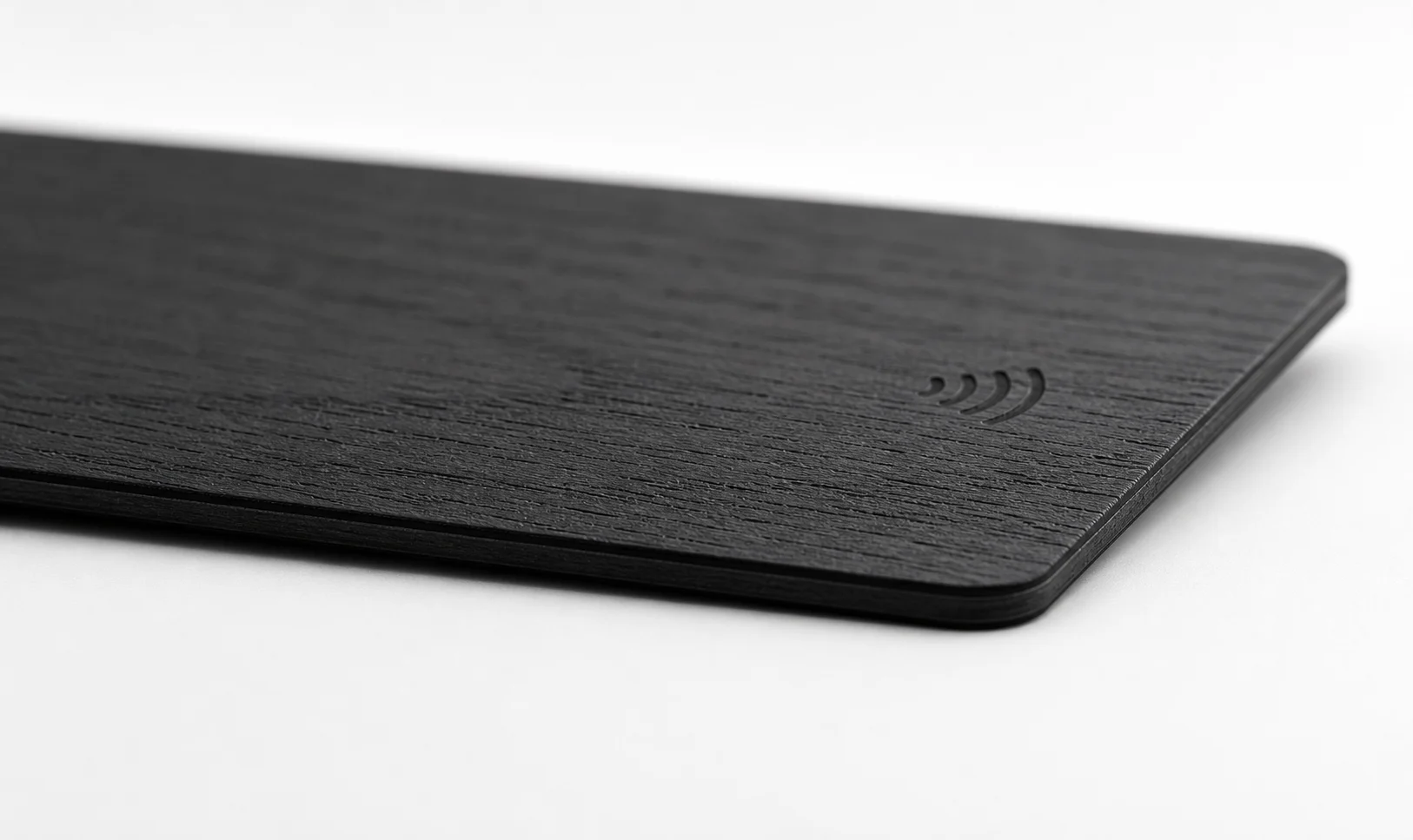 Black wood card side edge profile